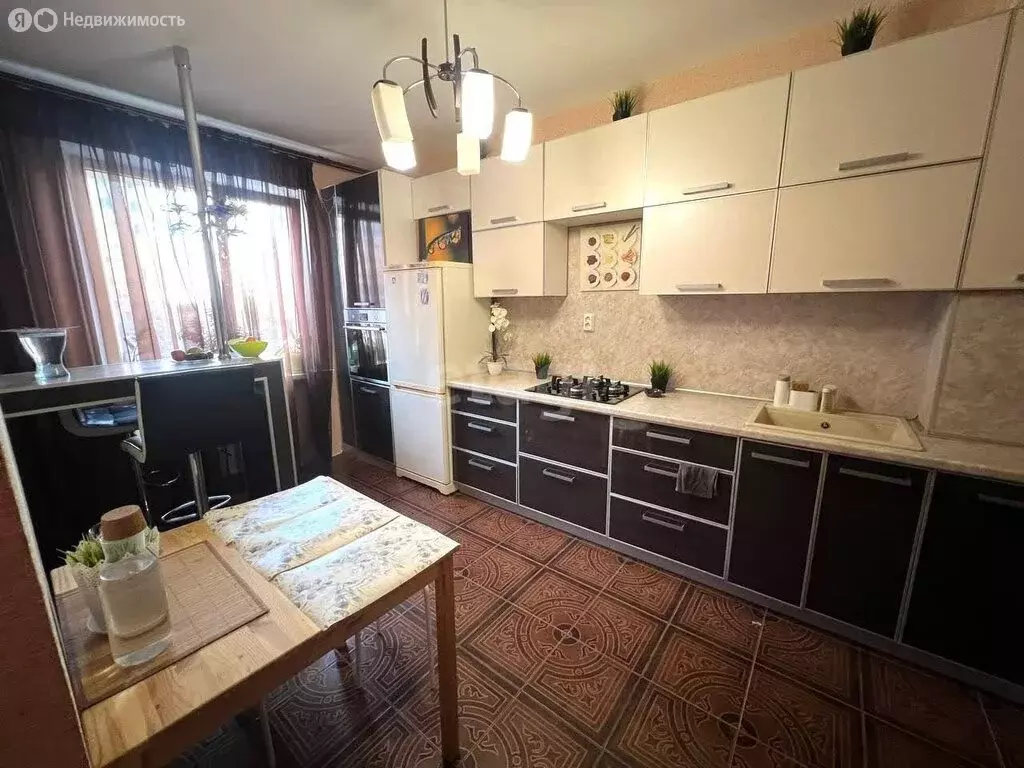 3-комнатная квартира: село Осиново, Садовая улица, 4 (65.8 м) - Фото 1