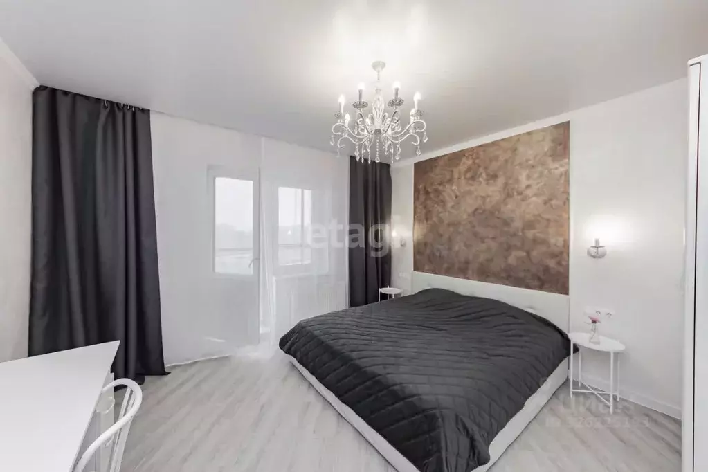 1-к кв. Тюменская область, Тюмень ул. Дмитрия Менделеева, 14 (45.6 м) - Фото 1