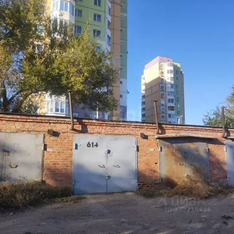 Гараж в Астраханская область, Астрахань ул. 11-й Красной Армии, ... - Фото 2