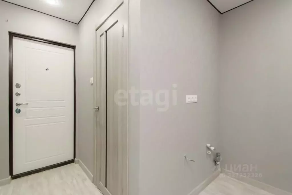 Студия Тюменская область, Тюмень ул. 30 лет Победы, 76 (16.2 м) - Фото 1