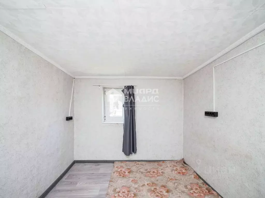 Дом в Омская область, Омск ул. 13-я Северная, 42 (32 м) - Фото 1