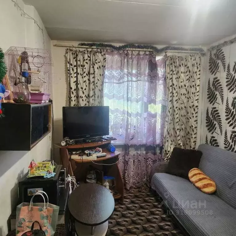 Комната Смоленская область, Смоленск ул. Черняховского, 20в (12.5 м) - Фото 0