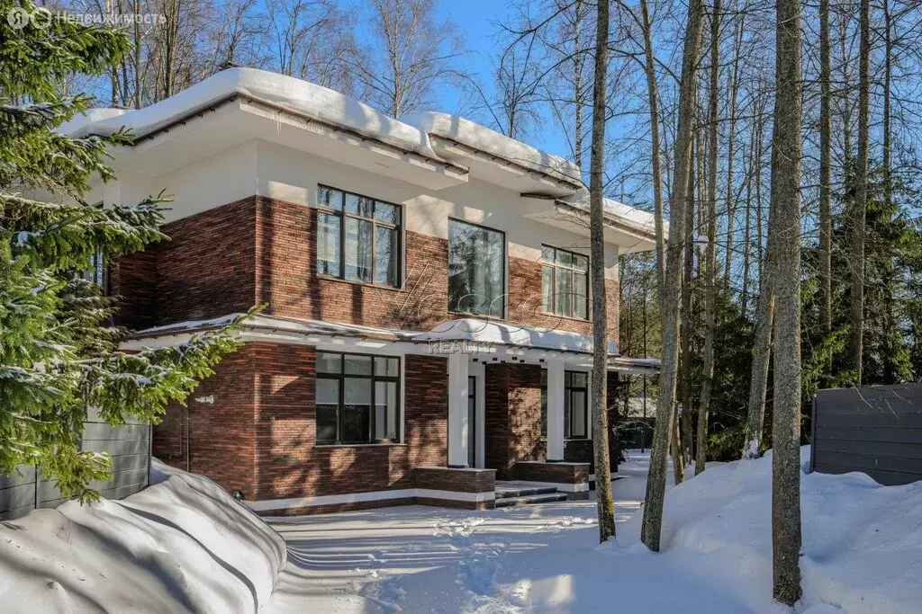 Дом в деревня Сивково, КП Зелёная роща-1 (320 м) - Фото 1