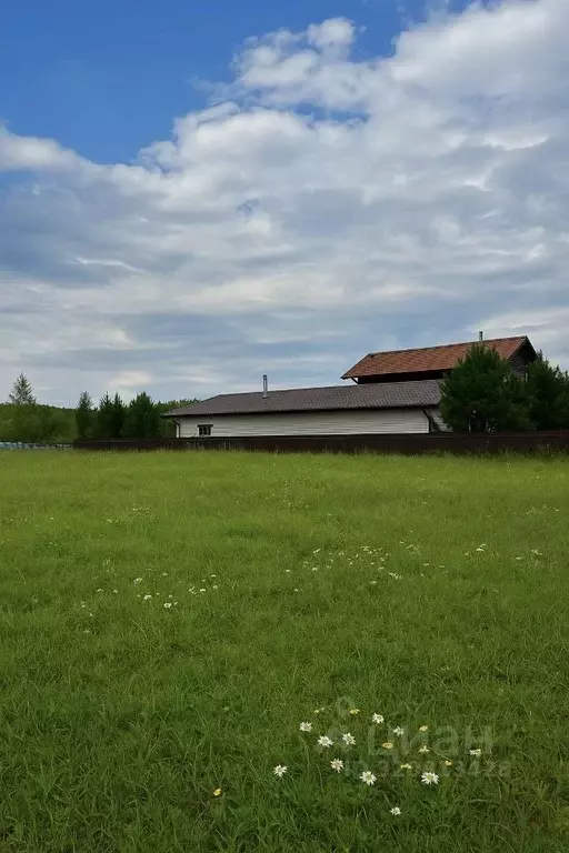 Участок в Красноярский край, Емельяново городское поселение, пос. ... - Фото 0