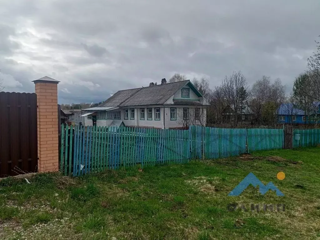 Дом в Вологодская область, с. Сямжа ул. Заводская (115 м) - Фото 1