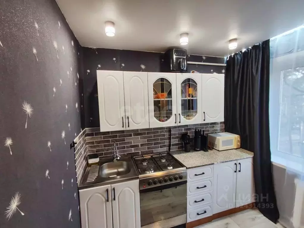 3-к кв. Иркутская область, Ангарск 82-й кв-л, 9 (58.2 м) - Фото 1