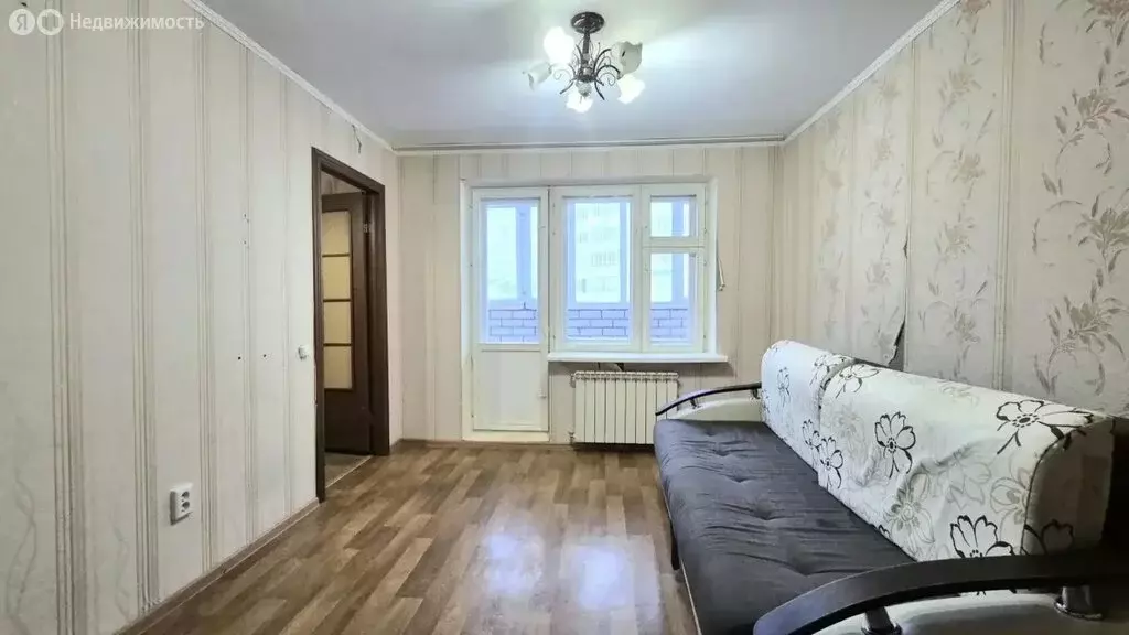 1-комнатная квартира: Чебоксары, улица Академика Королёва, 3 (50 м) - Фото 1