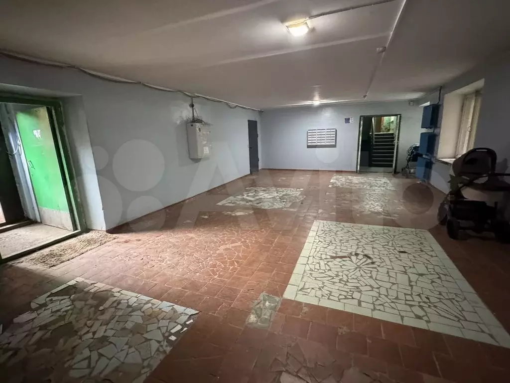 Комната 17 м в 4-к., 1/9 эт. - Фото 1