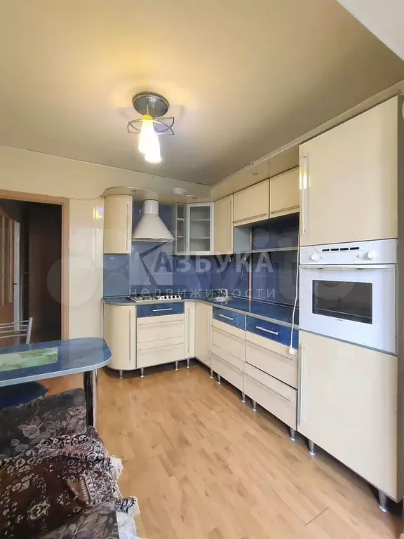 1-к. квартира, 45 м, 4/7 эт. - Фото 1