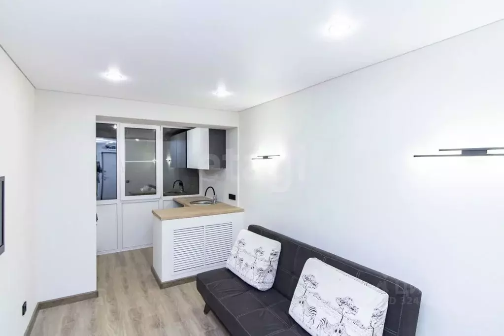 1-к кв. Тюменская область, Тюмень ул. Седова, 66 (15.4 м) - Фото 1