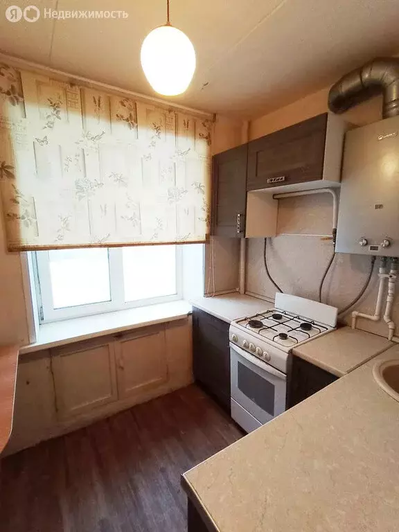 3-комнатная квартира: посёлок городского типа Михнево, улица Кирова, ... - Фото 2