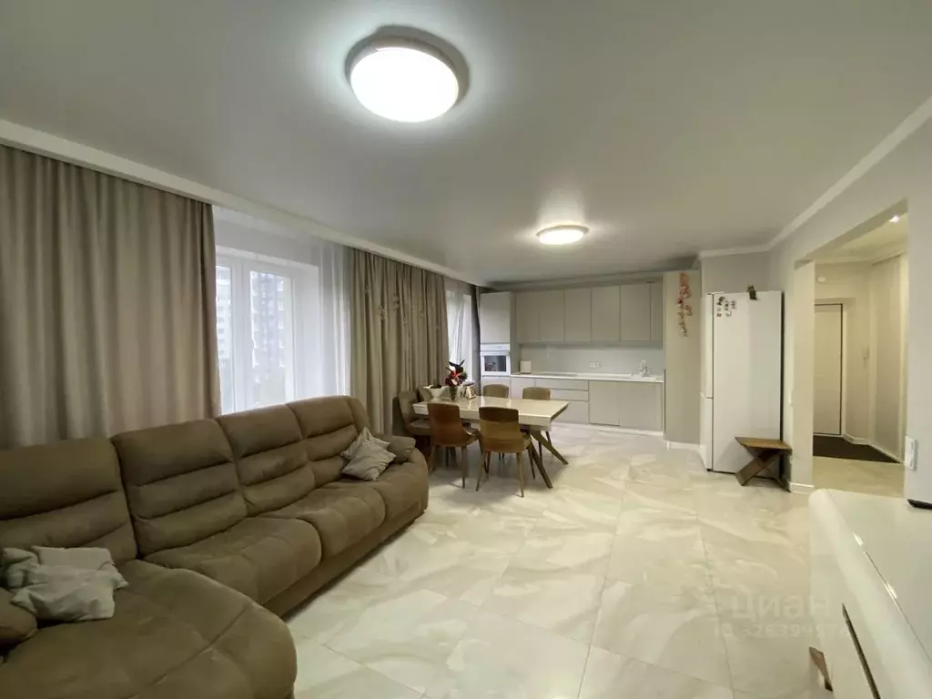 3-к кв. Калининградская область, Калининград Новгородская ул., 5к1 ... - Фото 0