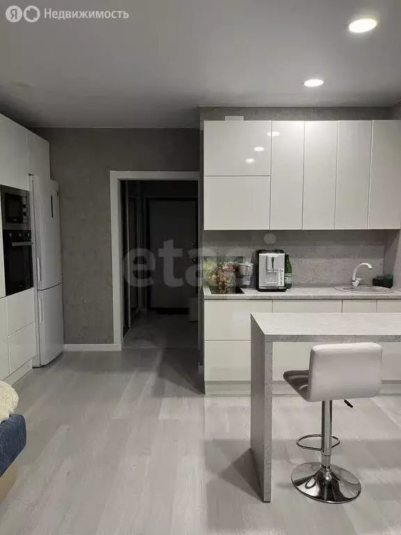 Квартира-студия: Новый Уренгой, улица имени В.Я. Петуха, 3/1 (29.6 м) - Фото 1