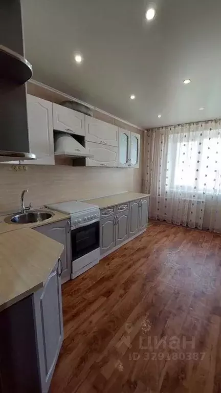 4-к кв. Саратовская область, Энгельс Одесская ул., 83 (86.0 м) - Фото 1