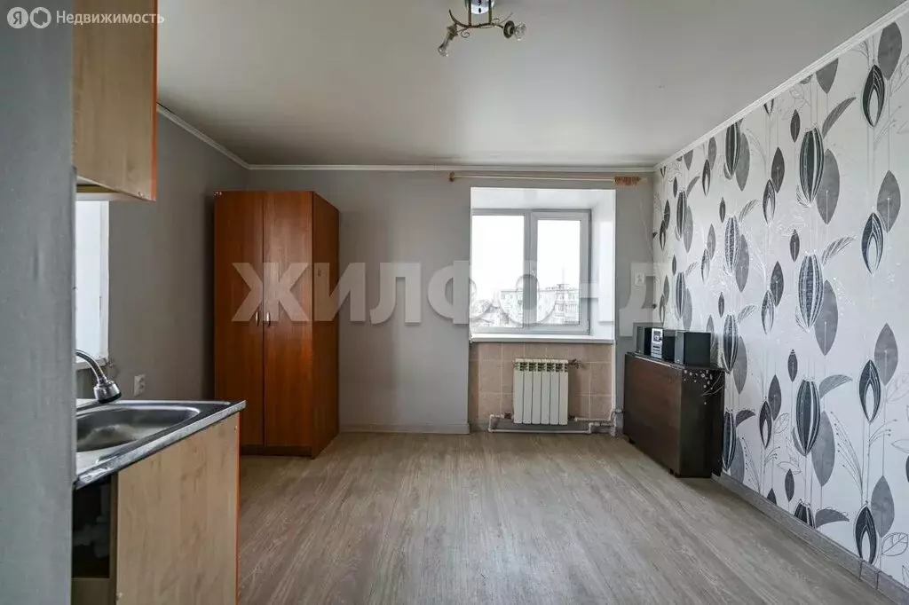 Квартира-студия: Барнаул, Микронная улица, 137 (15 м) - Фото 1