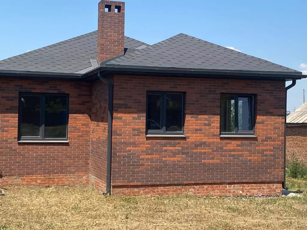 Дом в Ростовская область, Азов Азовский район, Черноморский пер. (90 ... - Фото 2