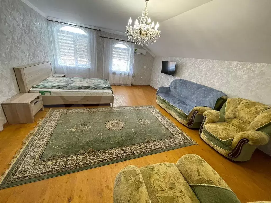1-к. квартира, 55 м, 3/3 эт. - Фото 0