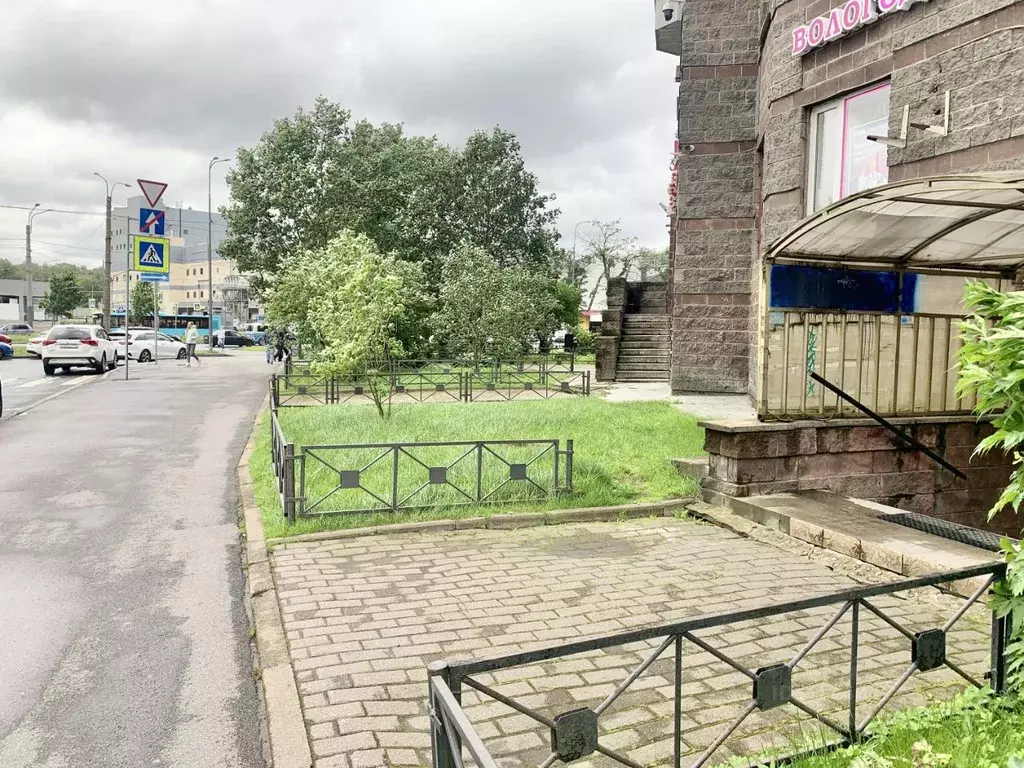 Торговая площадь в Санкт-Петербург аллея Поликарпова, 2 (40 м) - Фото 1
