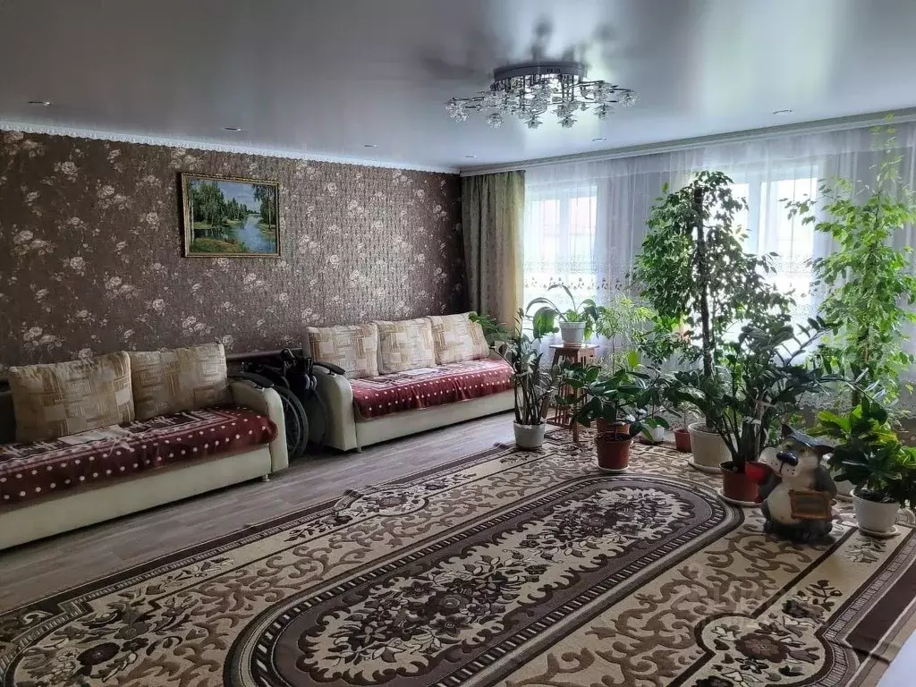 Дом в Саратовская область, Балашов Комсомольская ул. (139 м) - Фото 0