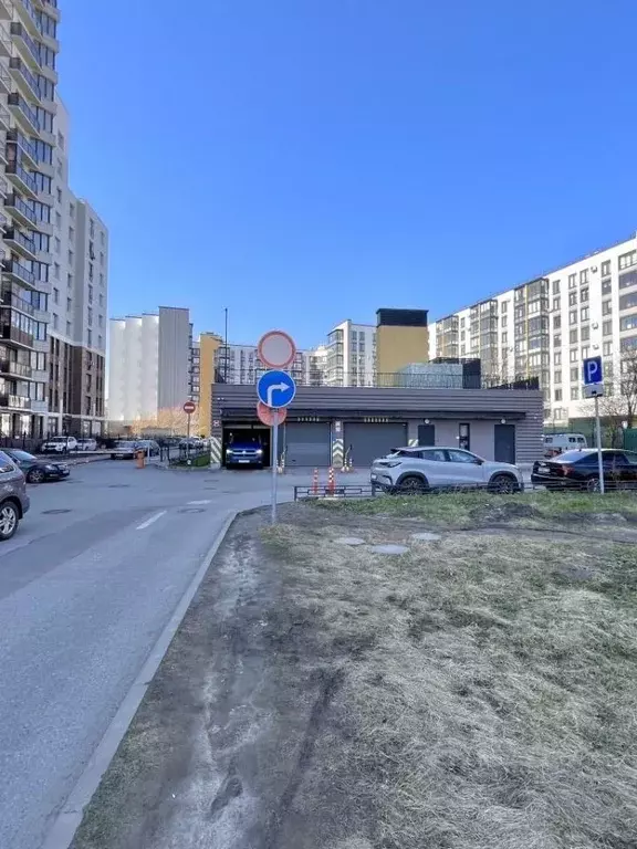 Гараж в Санкт-Петербург ул. Беринга, 5 (15 м) - Фото 0