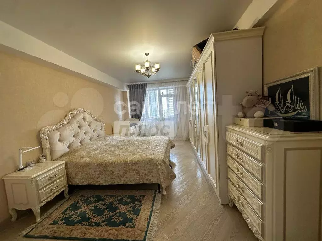 2-к. квартира, 84 м, 5/10 эт. - Фото 0