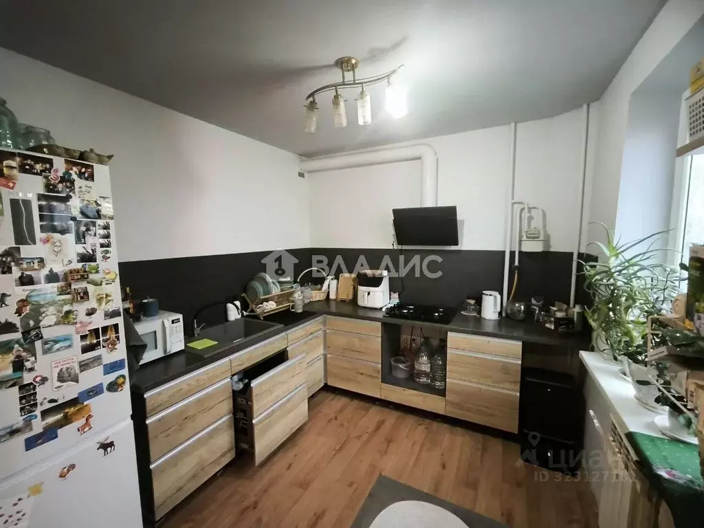 3-к кв. Белгородская область, Белгород ул. Губкина, 13 (74.3 м) - Фото 2