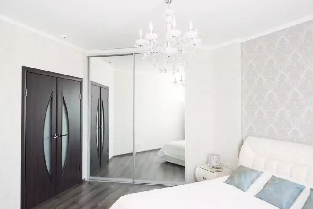 2-к кв. Свердловская область, Екатеринбург ул. Щербакова, 5А (54.0 м) - Фото 1