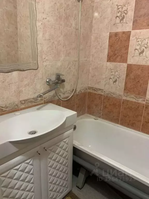 2-к кв. Белгородская область, Белгород Молодежная ул., 14 (58.9 м) - Фото 1