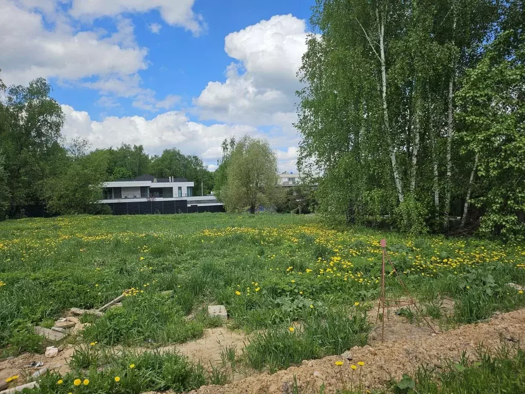 Участок в Московская область, Одинцовский городской округ, д. ... - Фото 1
