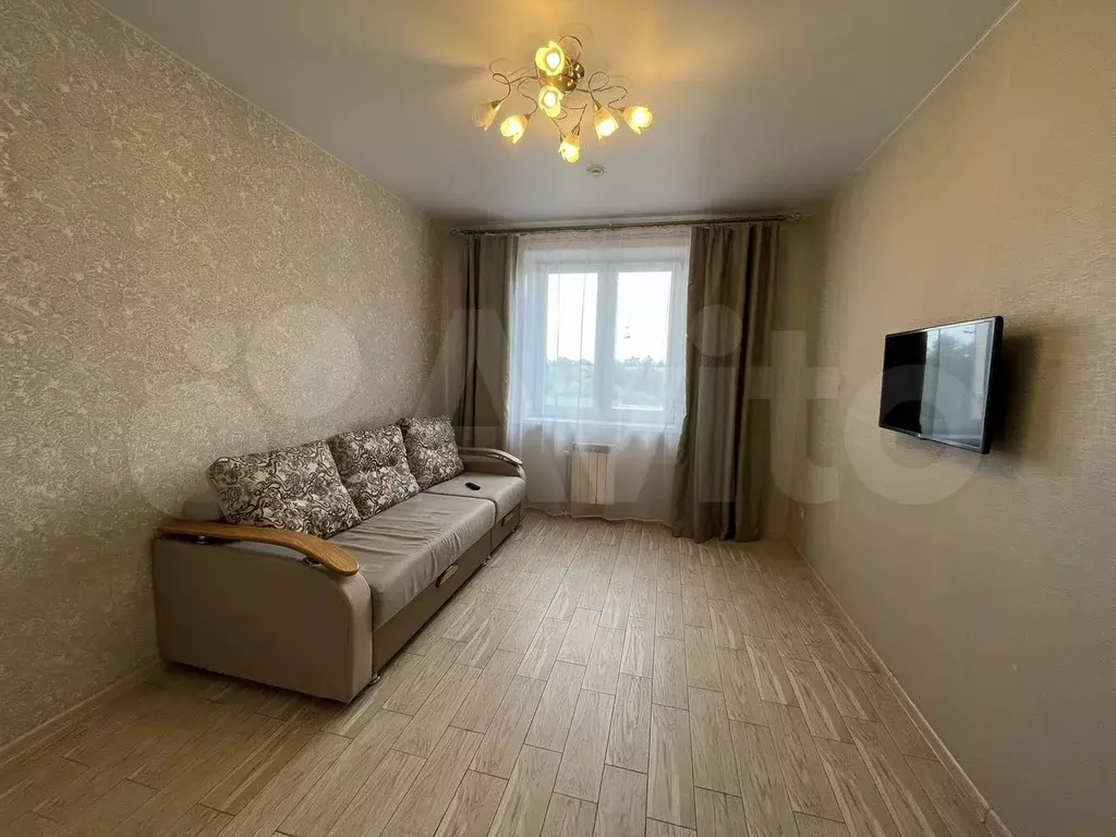 1-к. квартира, 42 м, 6/16 эт. - Фото 1