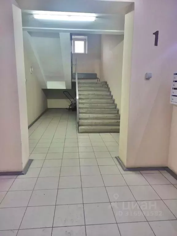 1-к кв. Хакасия, Абакан ул. Торосова, 9А (40.6 м) - Фото 1
