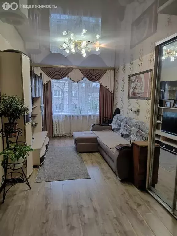 3-комнатная квартира: Верхнеднепровский, проспект Химиков, 8 (61.3 м) - Фото 1