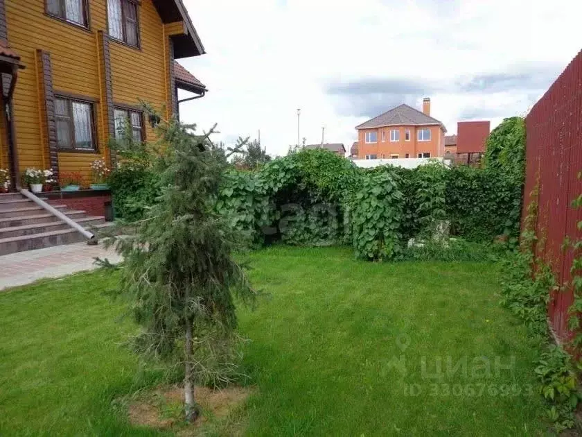 Дом в Тюменская область, Тюмень Тарманы мкр, проезд Онежский (272 м) - Фото 1
