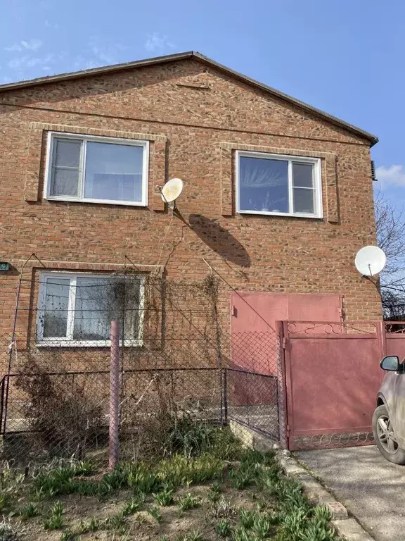 Дом в Ростовская область, Сальск Цветочная ул. (194 м) - Фото 1