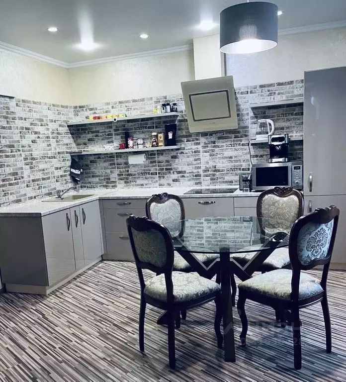 2-к кв. Саратовская область, Саратов Валовая ул., 12 (78.0 м) - Фото 1