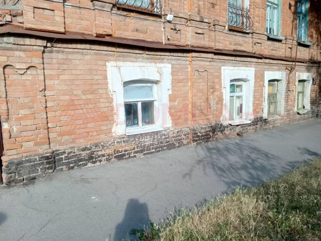 5-к кв. Ростовская область, Новочеркасск ул. Богдана Хмельницкого, 36 ... - Фото 0