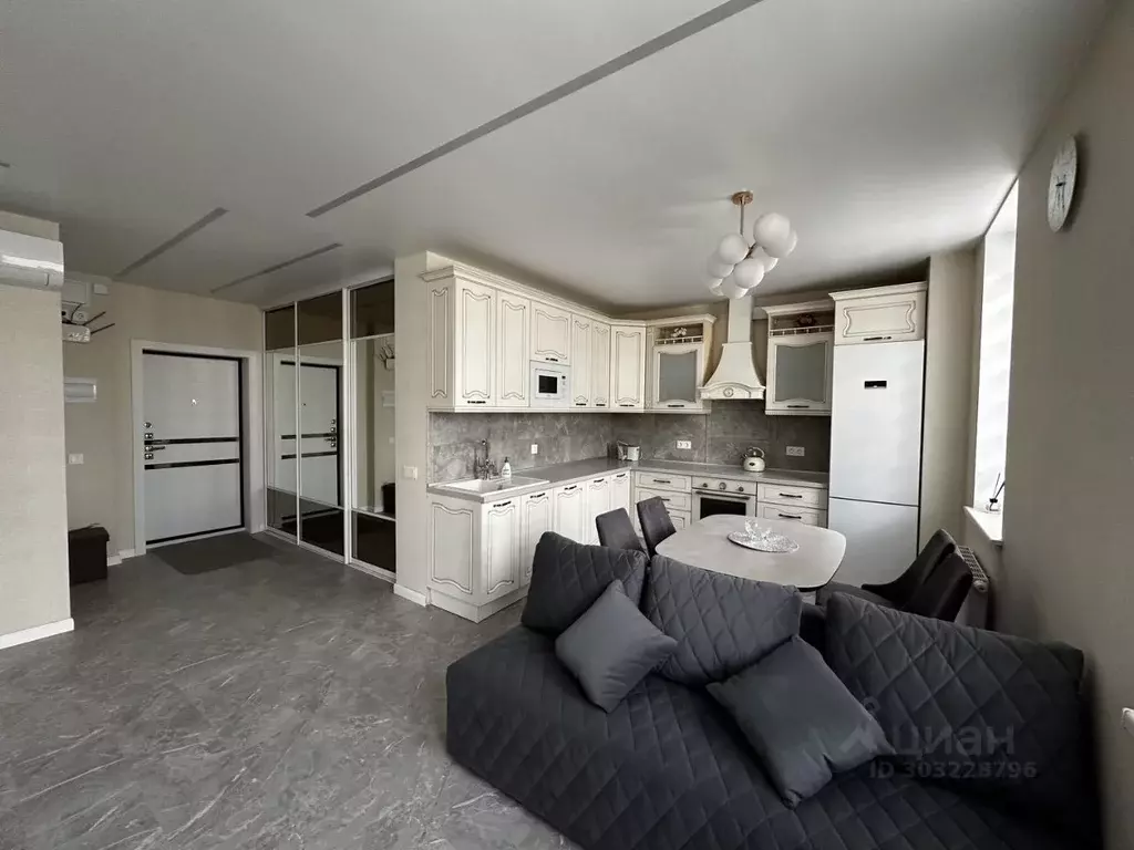 2-к кв. Свердловская область, Екатеринбург ул. Крестинского, 35А (67.0 ... - Фото 1