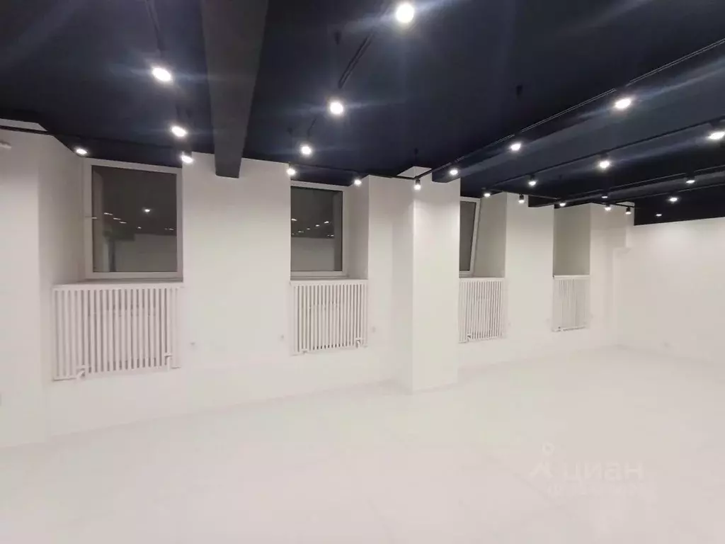 Помещение свободного назначения в Москва просп. Мира, 70А (50 м) - Фото 1