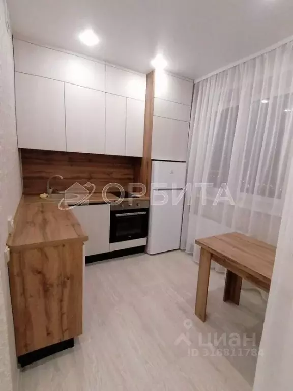 Студия Тюменская область, Тюмень Дамбовская ул., 25к1 (27.5 м) - Фото 0