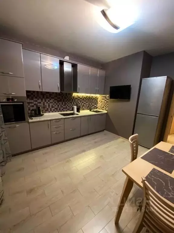 1-к кв. Москва пос. Знамя Октября, Родники мкр, 8 (48.0 м) - Фото 1