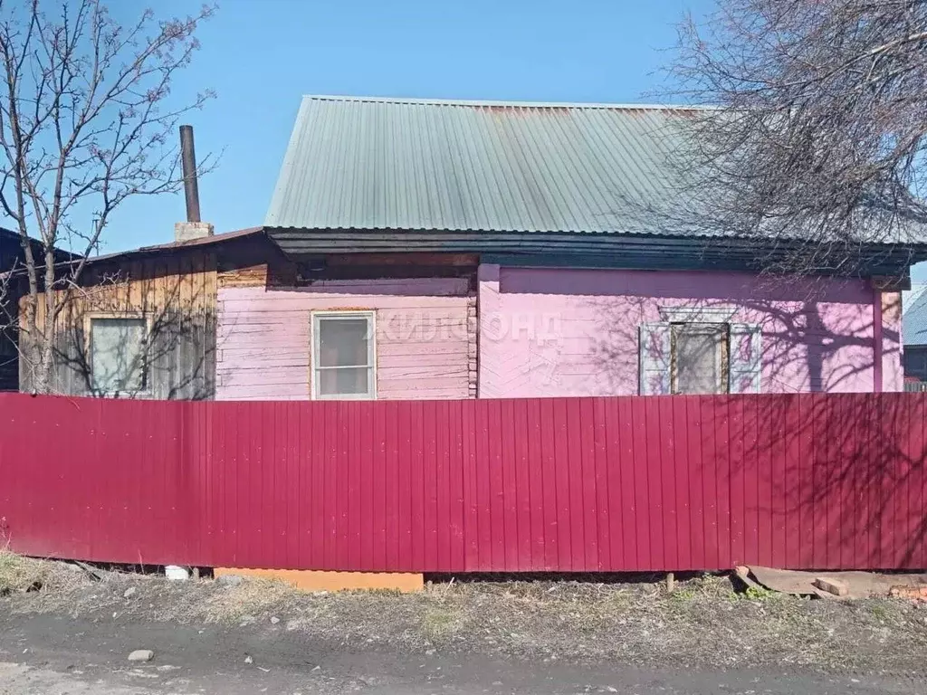 Дом в Кемеровская область, Мыски Боровой пер. (65 м) - Фото 0