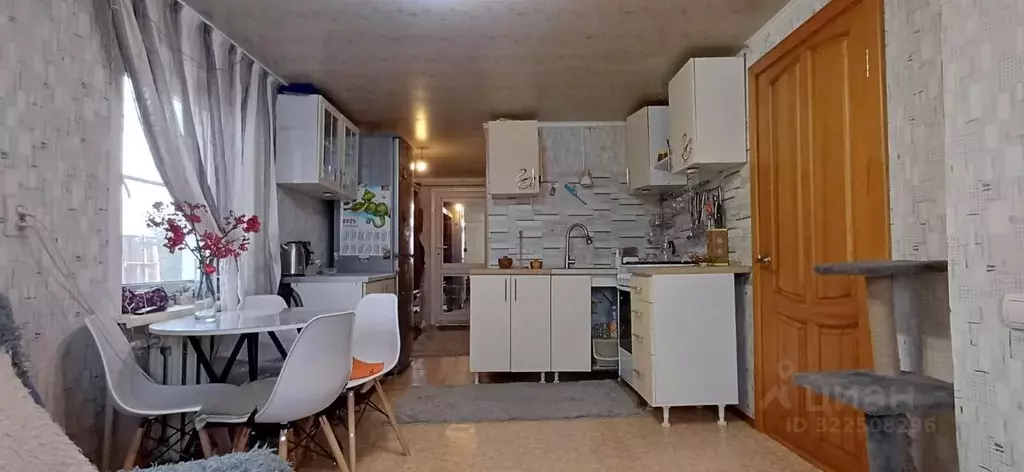 Дом в Алтайский край, Барнаул городской округ, пос. Бельмесево ул. ... - Фото 1