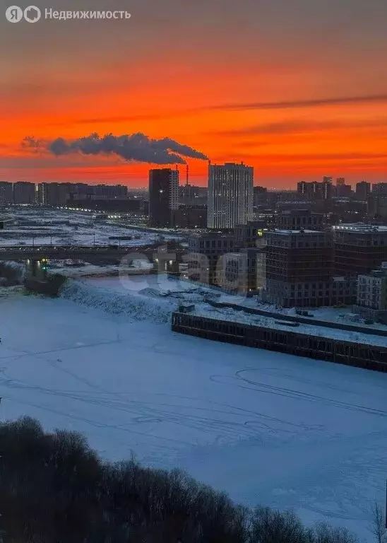 3-комнатная квартира: Тюмень, улица Газовиков, 73к4 (64 м) - Фото 0