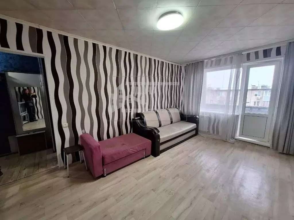 1-к кв. Оренбургская область, Новотроицк Зеленая ул., 77 (30.4 м) - Фото 1