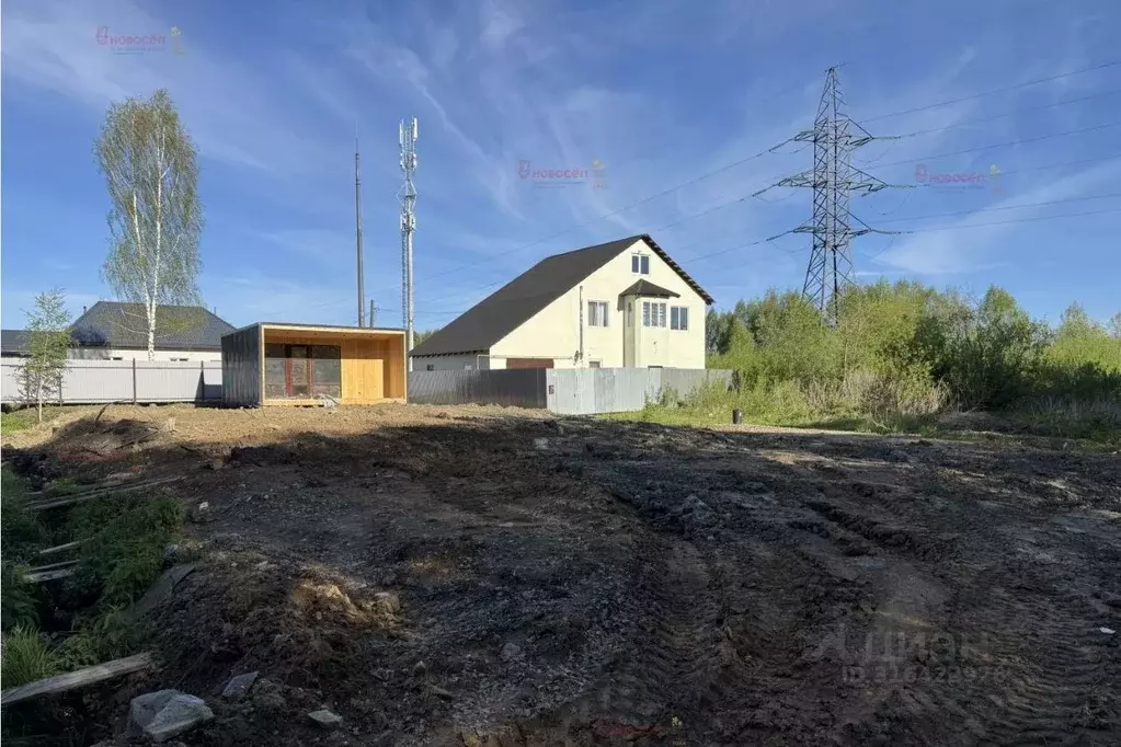 Дом в Свердловская область, Среднеуральск ул. Железнодорожников, 66 ... - Фото 0