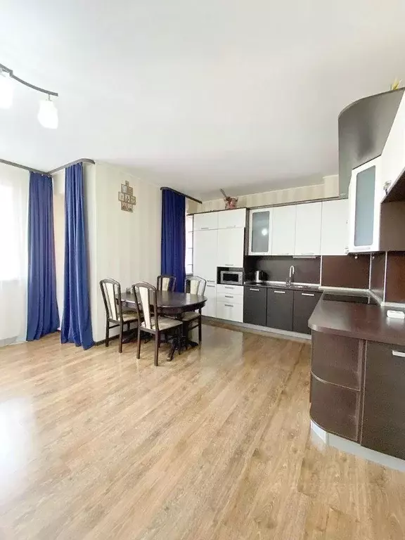 2-к кв. Ханты-Мансийский АО, Сургут просп. Мира, 55 (85.2 м) - Фото 2