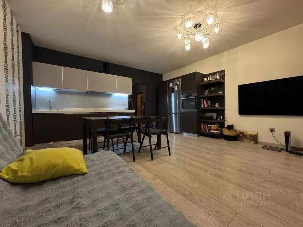 Квартира, 3 комнаты, 73.7 м - Фото 0