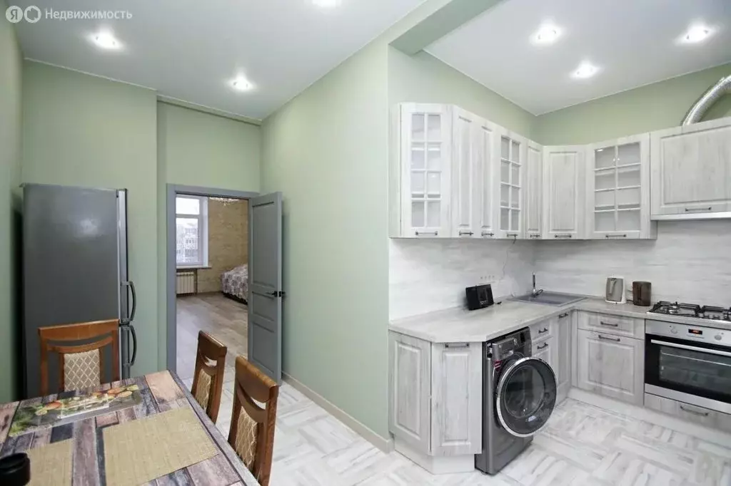 4-комнатная квартира: Омск, проспект Карла Маркса, 6 (89 м) - Фото 1
