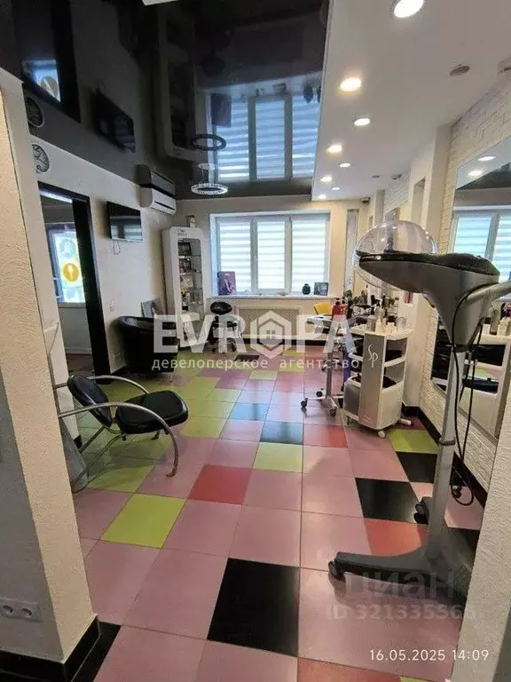 Офис в Ульяновская область, Ульяновск просп. Ленинского Комсомола, 27 ... - Фото 1