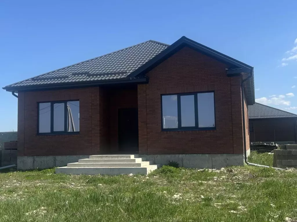 Дом в Адыгея, Майкоп Российская ул. (116 м) - Фото 1